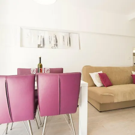 Apartment Neyra 2 *