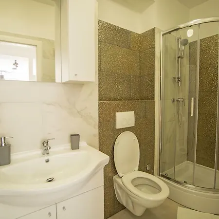 Neyra 2 Apartment